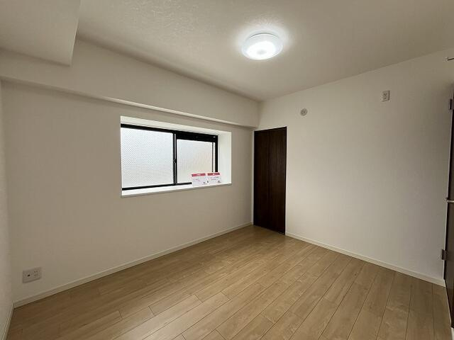 アコール小幡の洋室