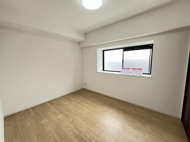 アコール小幡の洋室