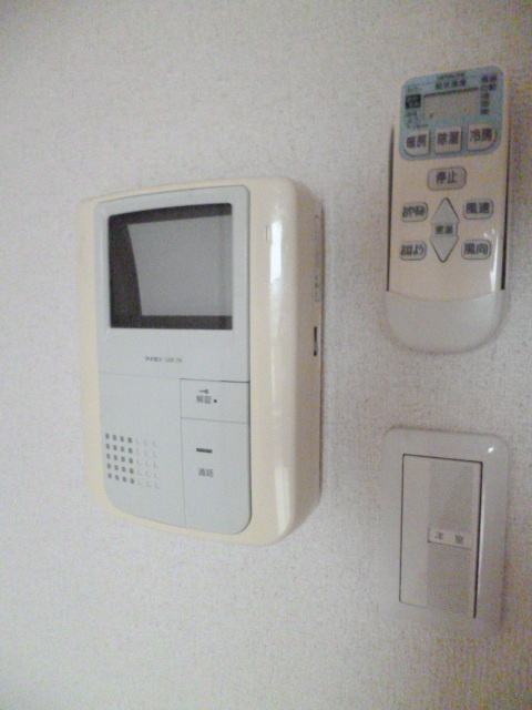 アクアヒルズのセキュリティ|★オートロック連動ＴＶモニターフォン★