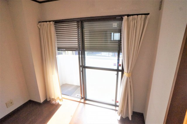 船橋市前原東１丁目の賃貸マンションのセキュリティ|２階でも防犯シャッター付いてます