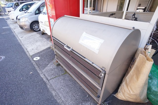 船橋市前原東１丁目の賃貸マンションのその他共用部分|敷地内ゴミ置き場です