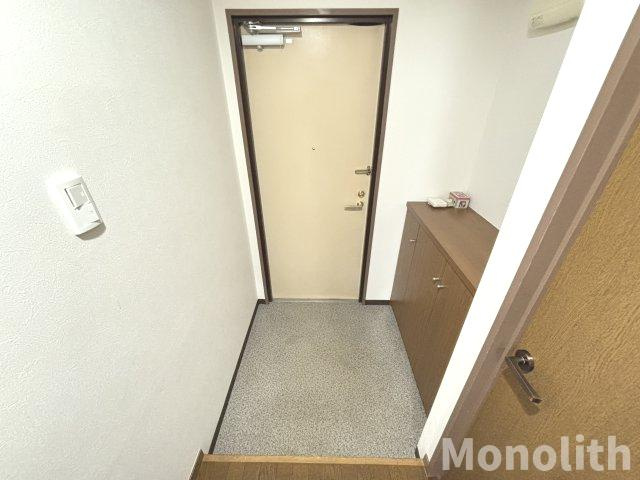 アヴニールHIKOの玄関