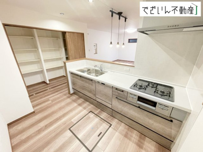 【キッチン】 | ワイウッドコート熊谷市上之第9期　新築住宅 | ≪4号棟≫
現地(2025年9月撮影)