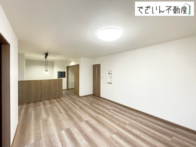 【居間・リビング】 | ワイウッドコート熊谷市上之第9期　新築住宅 | ≪4号棟≫
現地(2025年9月撮影)