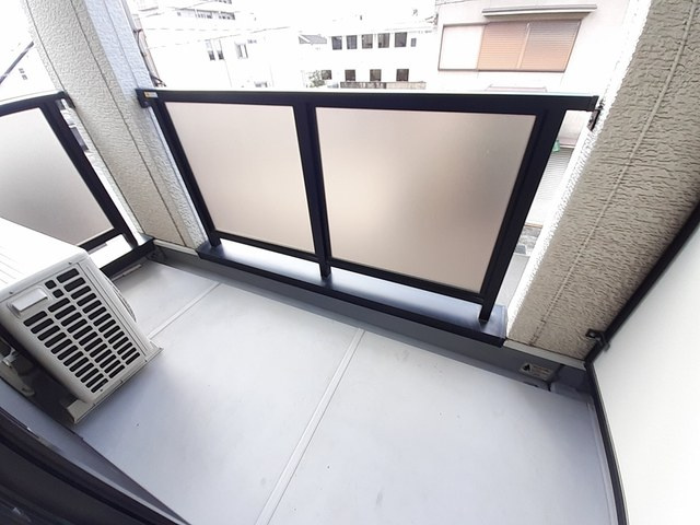 アラモードFⅡのバルコニー
