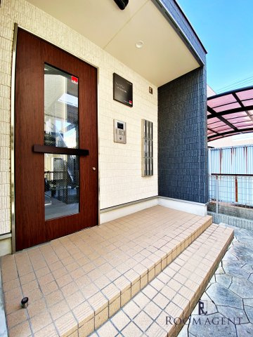 リブリ・コンフォート浄心のエントランス