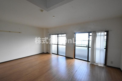 【洋室】 | ミレニアムニシムラ