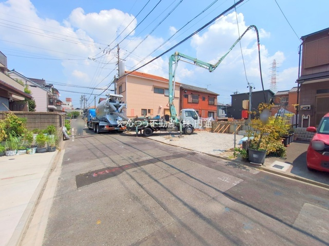 クレイドルガーデン宝神町 第2の前面道路含む現地写真