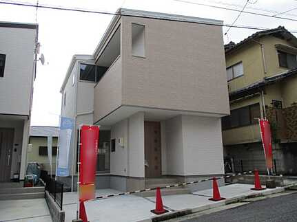 西区己斐上５丁目の前面道路含む現地写真