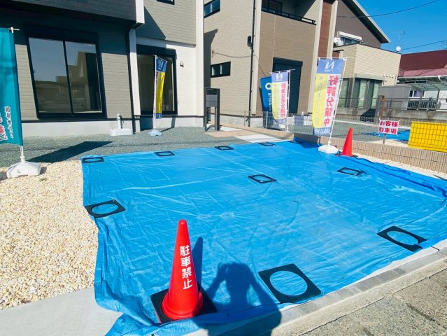 ブルーミングガーデン／南区良町3丁目／１号棟の駐車場