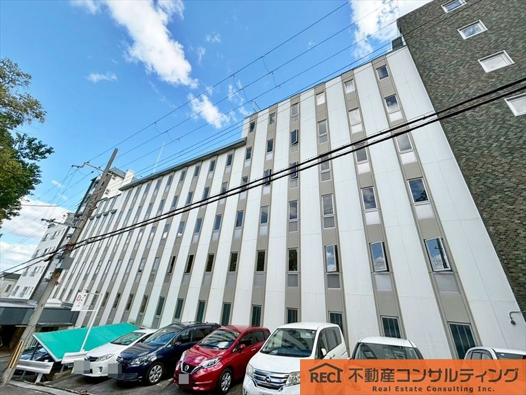 ニュー夙川マンションの外観