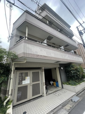 クレッセント中野富士見町の外観