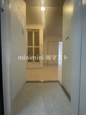 シャトー波除の玄関