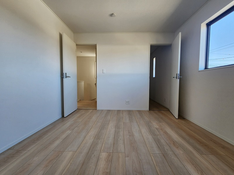 小牧市大字池之内　新築戸建　２号棟の洋室|落ち着いた色調の洋室です