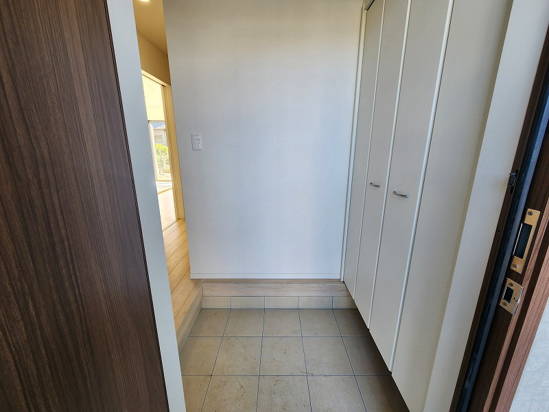 小牧市大字池之内　新築戸建　２号棟の玄関|毎日通る玄関はこちらです