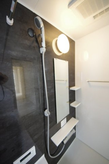 【浴室】 | 【仲介手数料無料！！】府中市四谷４丁目　新築戸建て（全5棟）1号棟　4550万円