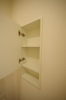 【収納】 | 【仲介手数料無料！！】府中市四谷４丁目　新築戸建て（全5棟）1号棟　4550万円 | トイレ内収納