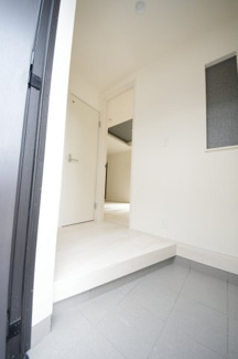 【玄関】 | 【仲介手数料無料！！】府中市四谷４丁目　新築戸建て（全5棟）1号棟　4550万円