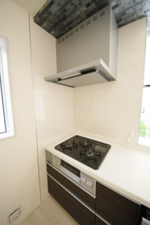 【キッチン】 | 【仲介手数料無料！！】府中市四谷４丁目　新築戸建て（全5棟）1号棟　4550万円