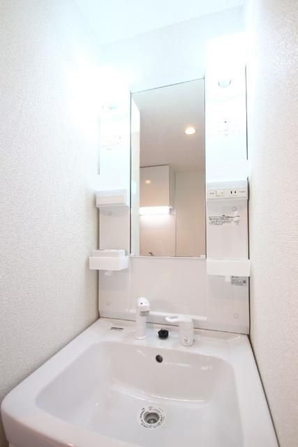 メゾン・ド・ジュネス喜沢の洗面所