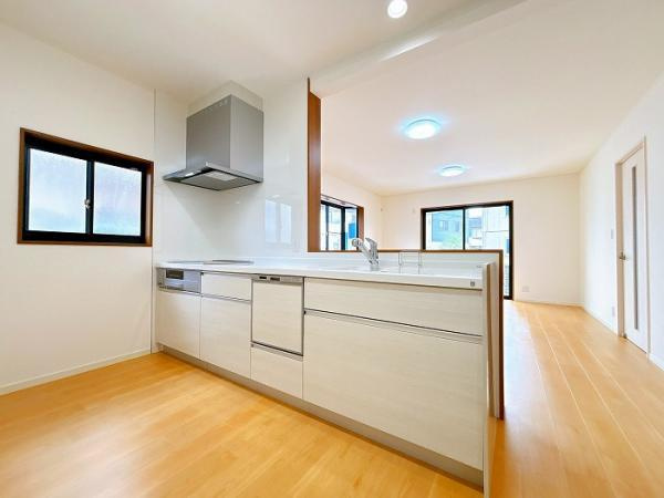 岡山市中区湊　リフォーム済み　中古一戸建て【仲介手数料無料】のキッチン