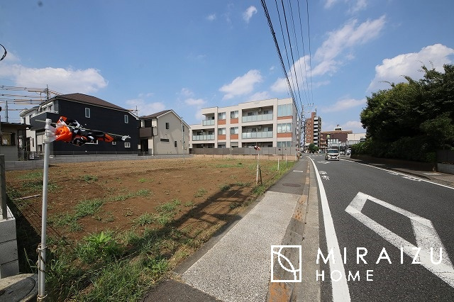 【周辺】 | 居心地の良さそうなリラックスできる空間。独立性のある建物ですので、ご自分の時間を大切にしたご家族様にぴったりです！
