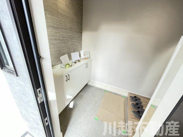 新河岸駅まで徒歩１３分の玄関|迅速・確実・丁寧な対応を心かげています