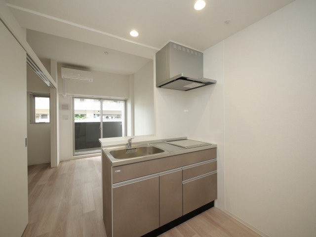 セレニテ新大阪ミラク壱番館のキッチン