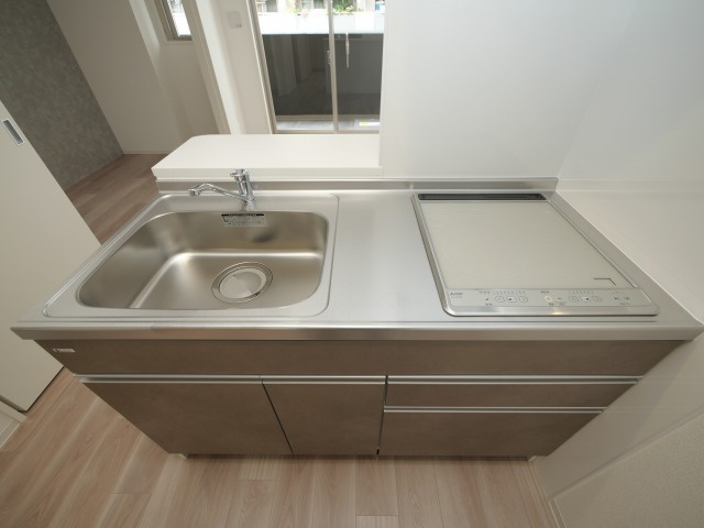 セレニテ新大阪ミラク壱番館のキッチン