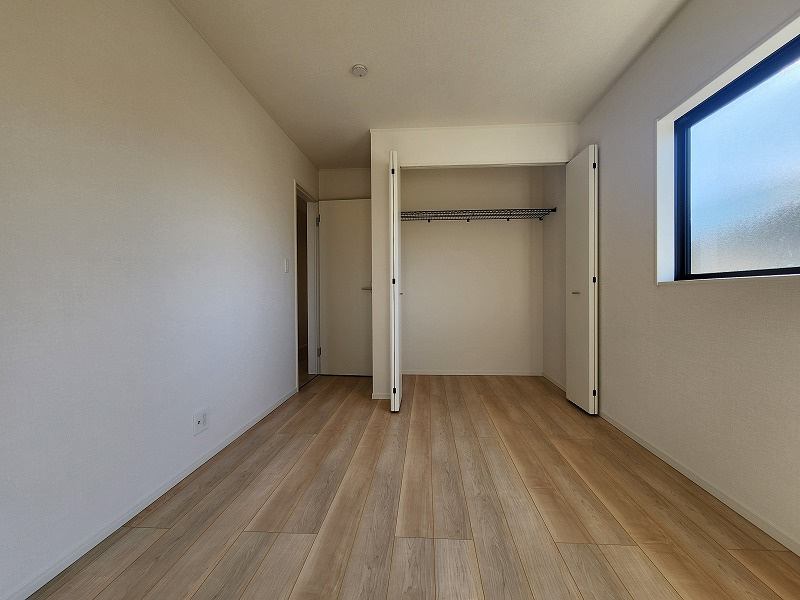 小牧市大字池之内　新築戸建　５号棟の洋室|洋室です