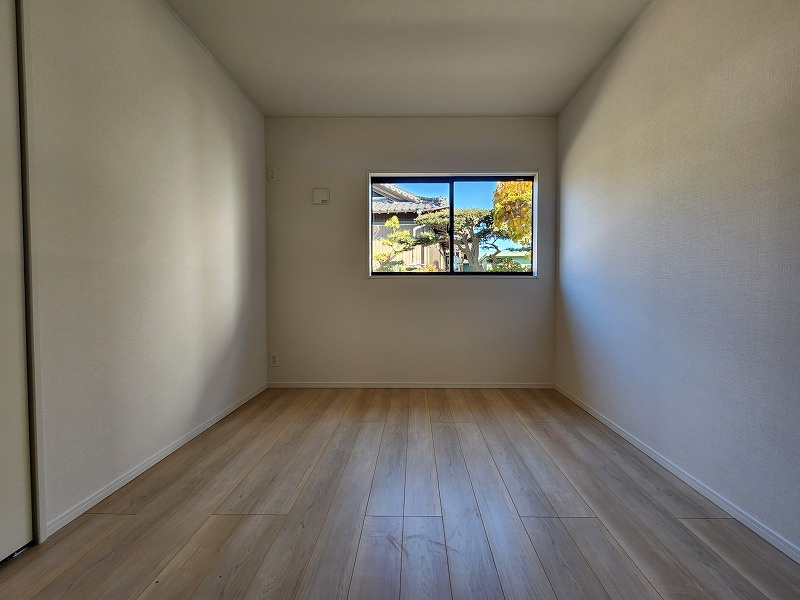 小牧市大字池之内　新築戸建　５号棟の洋室|広々とした洋室です