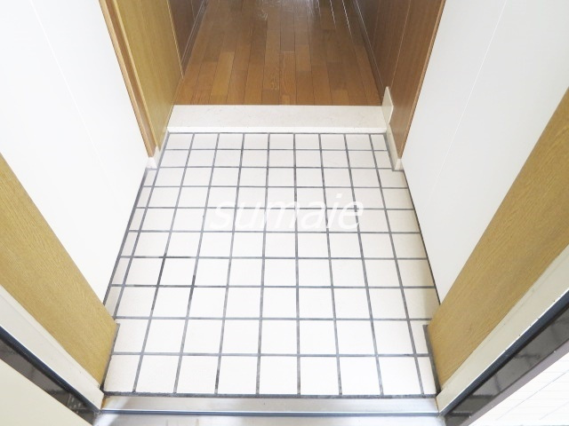 フクロク・ハイ・マンション３号館の玄関|玄関はこの様になっております☆