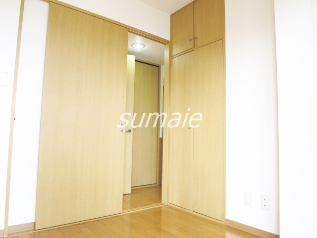 フクロク・ハイ・マンション３号館の洋室|南向きのお部屋です！！