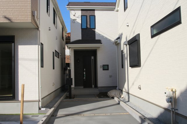 【Heartfull Town】東大和南街７期の外観|5分野7項目で最高等級を取得！◎耐震等級（倒壊防止・損傷防止）◎耐風等級◎劣化対策等級◎ホルムアルデヒド対策等級◎維持管理対策等級◎一次エネルギー消費量等級
