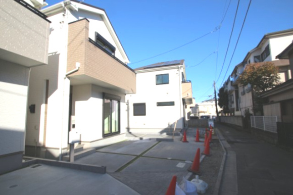 【Heartfull Town】東大和南街７期の外観|いなげや…徒歩3分、ローソン・スリーエフ…徒歩4分、ウエルパーク…徒歩5分♪第二小学校…徒歩7分、第二中学校…徒歩9分、れんげ南街保育園…徒歩4分
