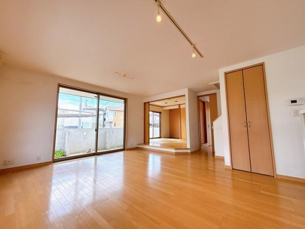 岡山市北区辰巳　中古一戸建て【仲介手数料無料】の居間・リビング