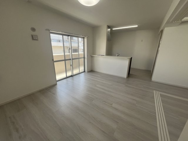 シーサーマンションⅢの居間・リビング