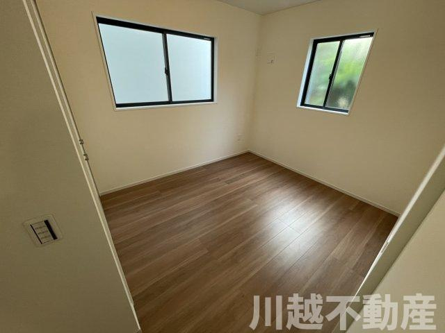 小・中学校もスーパーもコンビニも徒歩圏内の洋室|ご来店時に粗品プレゼントしています