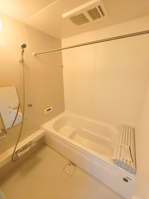 【浴室】 | 名古屋市千種区小松町1期　新築戸建 | キャンペーン対象物件です♪詳細は弊社ホームページもしくはスタッフまでお気軽にお問合せ下さいませ♪ お役に立てる自信があります♪