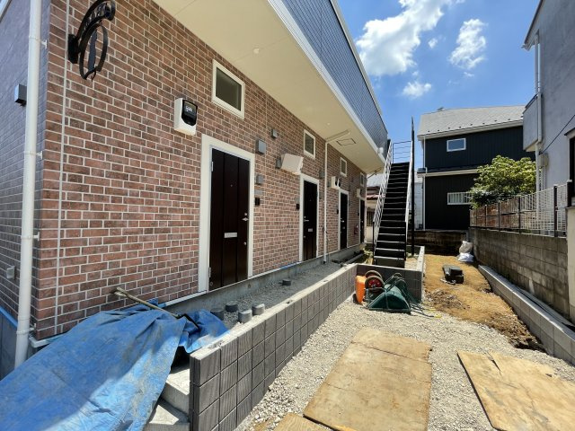 川崎市麻生区多摩美１丁目のアパートのロビー