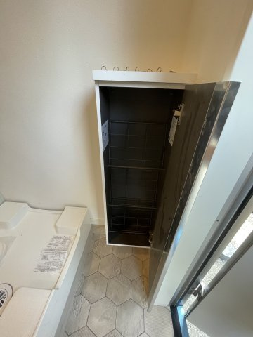 川崎市麻生区多摩美１丁目のアパートの収納