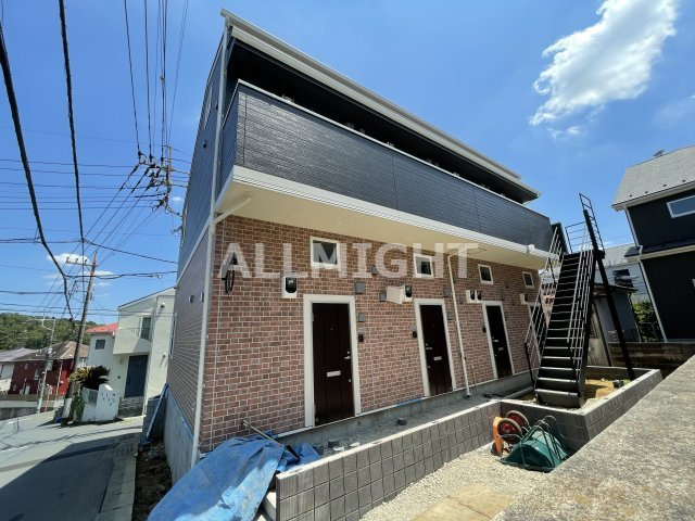 川崎市麻生区多摩美１丁目のアパート