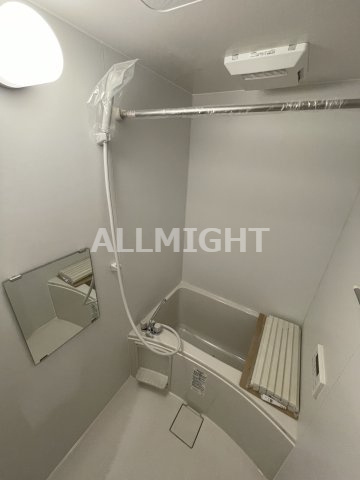 川崎市麻生区多摩美１丁目のアパートの浴室