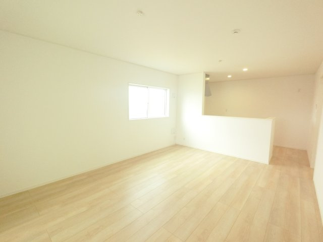 佐賀市神野西　第７　1号棟の内観：施工例|キッチンとリビングでコミュニケーション取れるLDK♪