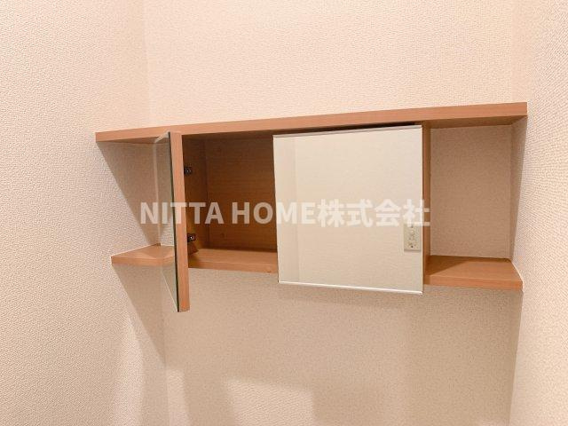エスポワール・楯森の収納|トイレ上部収納です◆