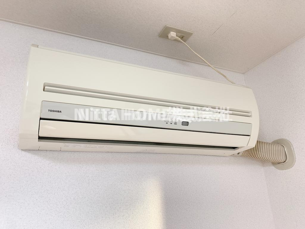 エスポワール・楯森の設備|洋室にはエアコンがついています◇