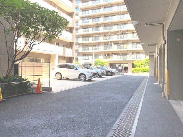 フクロク・ハイマンション３号館の駐車場