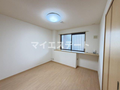 【寝室】 | ファミールガーデン