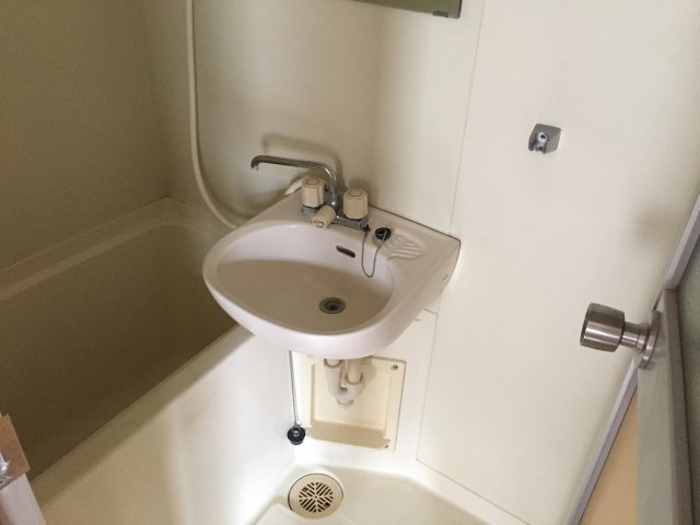 永南ハイツの浴室