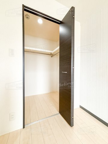 エスペランサ久留米駅前の収納|ウォークインクローゼットなので収納豊富です♪